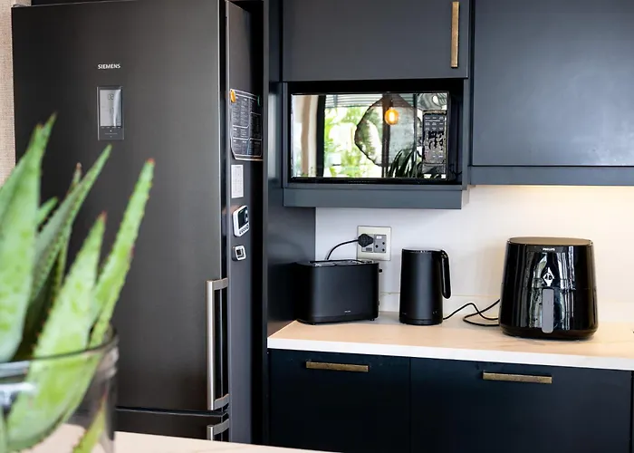 Luxurious Umhlanga Penthouse Beacon Rock 323 With Inverter