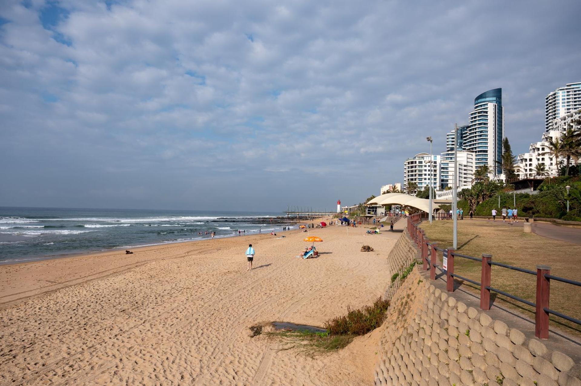 Luxurious Umhlanga Penthouse Beacon Rock 323 With Inverter Durban