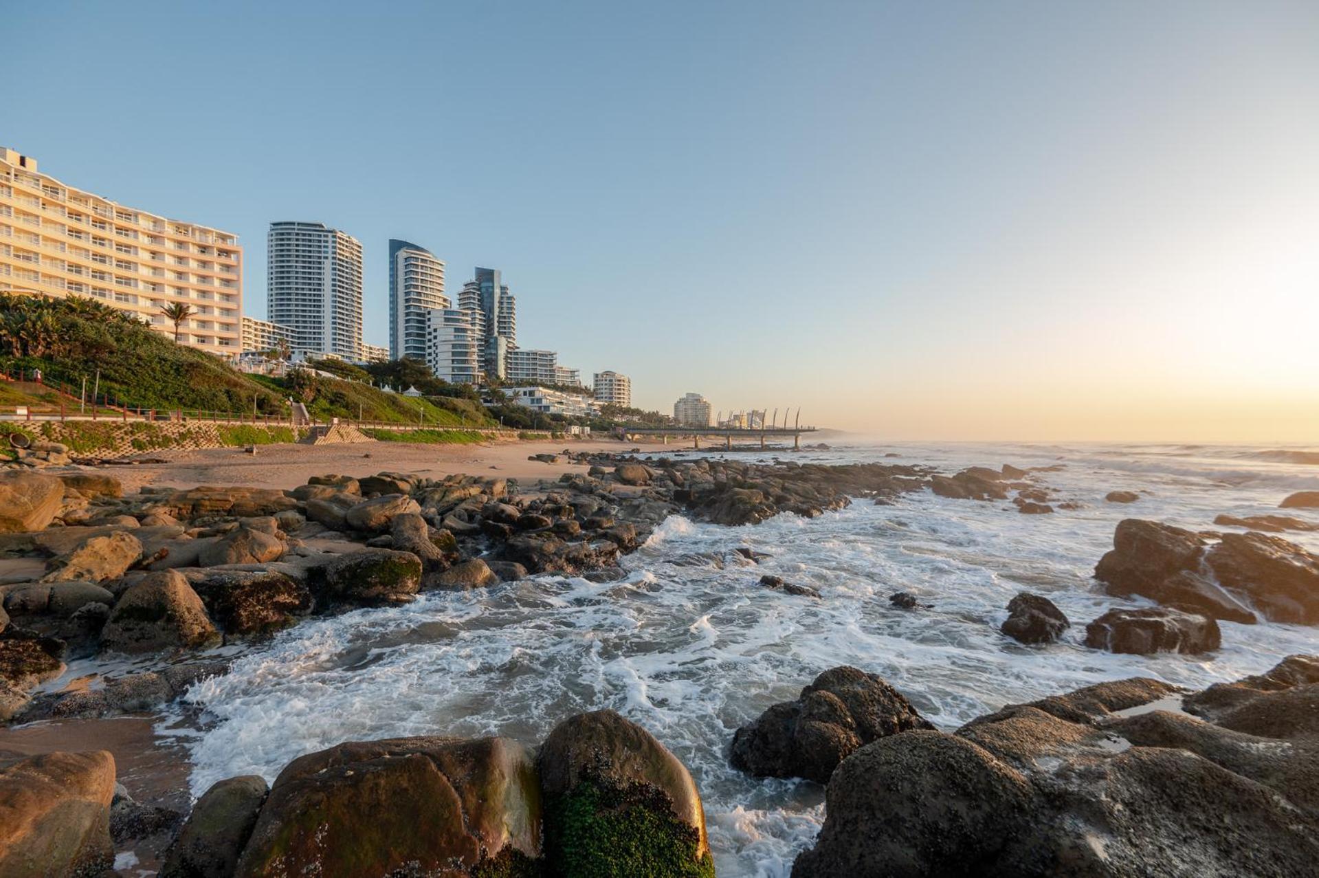 Apartment Luxurious Umhlanga Penthouse Beacon Rock 323 With Inverter Durban